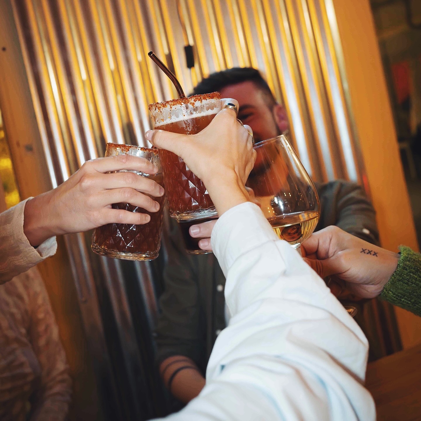 Noche y amigos en Bella Kurva